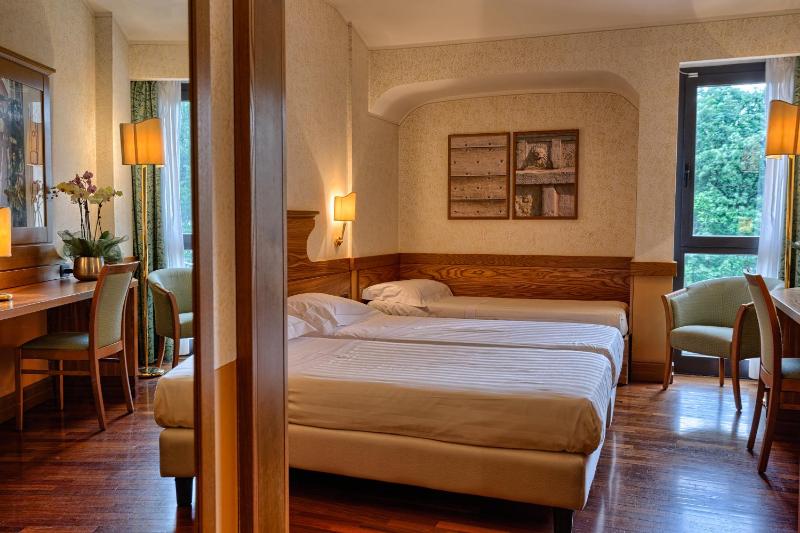 BV Grand Hotel Assisi - image 11