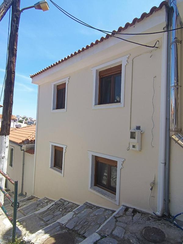 The Fortress beautiful and private house with top - image 17