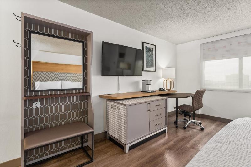 Holiday Inn Tampa Westshore - Airport Area By IHG - image 50