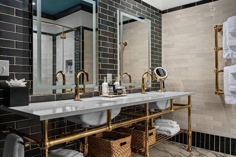 Emigrant Boutique Hotel - image 31