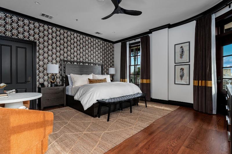 Emigrant Boutique Hotel - image 4