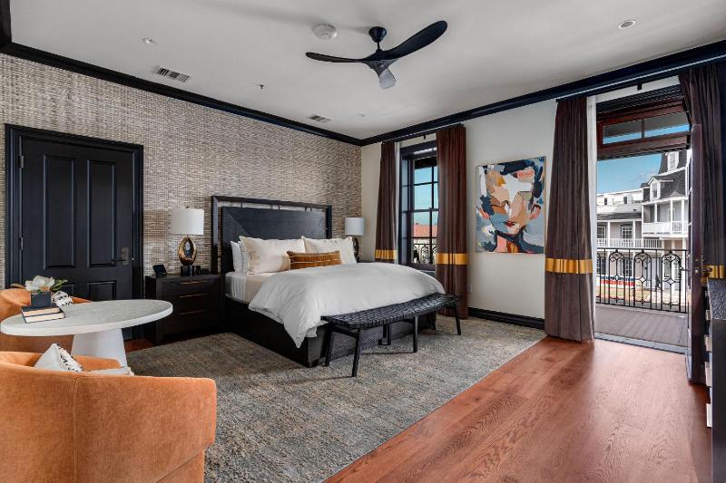 Emigrant Boutique Hotel - image 14