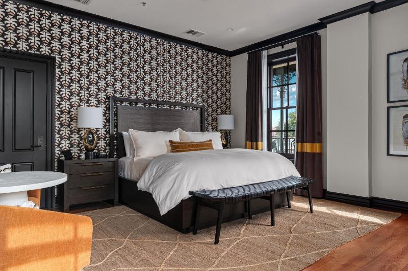 Emigrant Boutique Hotel - image 37