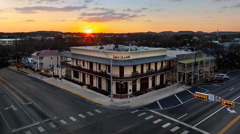 Emigrant Boutique Hotel - image 39