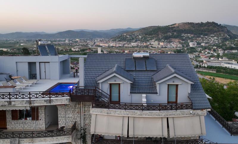Marin Duplex Villa Berat - image 1