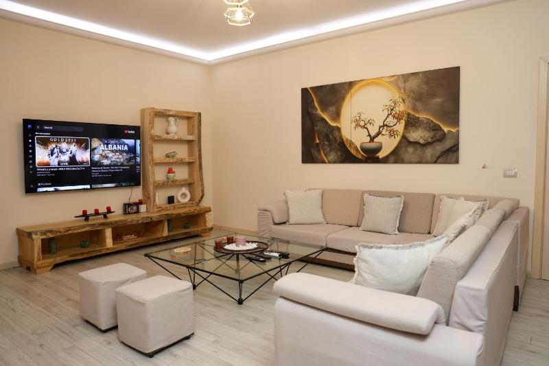 Marin Duplex Villa Berat - image 10