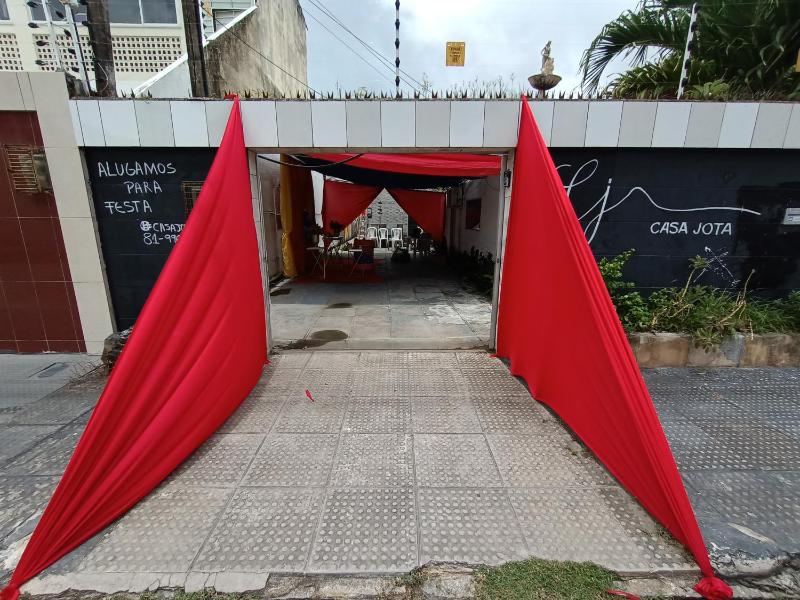 casa jota quarto com cama de casal e ar wc compartilhado - image 12