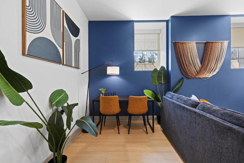 Bright and Modern Studio in Louisville # 112 - image 28