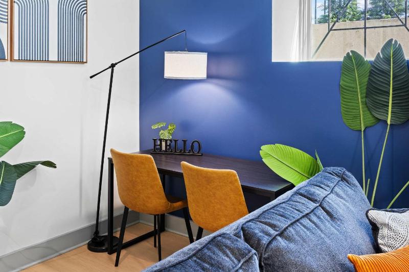 Bright and Modern Studio in Louisville # 112 - image 14