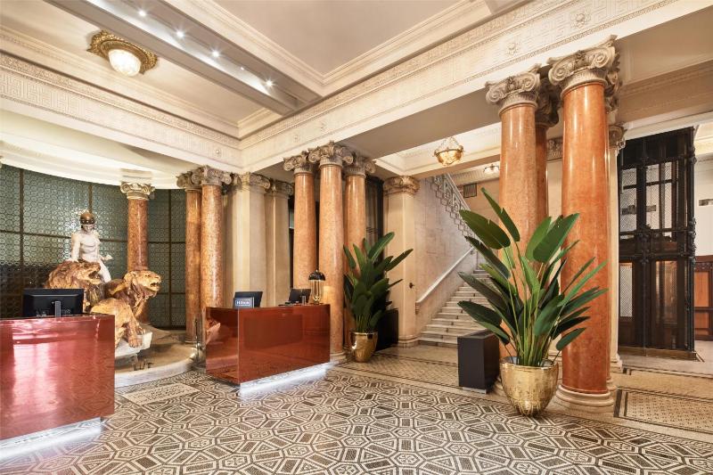 DoubleTree by Hilton Trieste - image 2