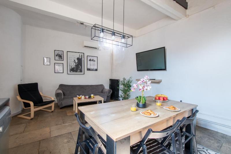 Loft du Vieux Montpellier - Centre historique - image 9