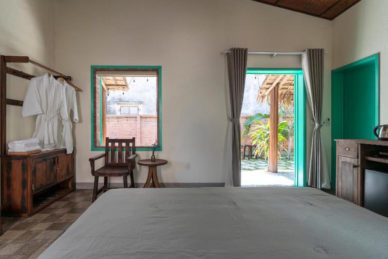 Lamer Coastal Villa - image 4