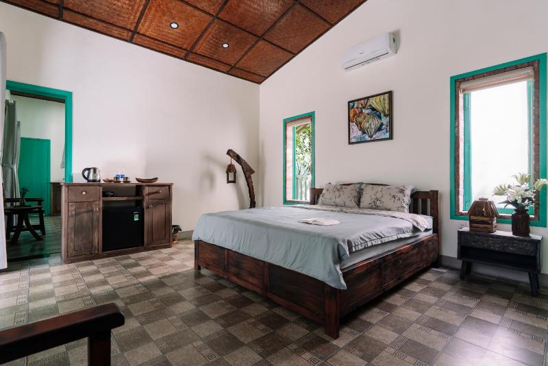 Lamer Coastal Villa - image 13