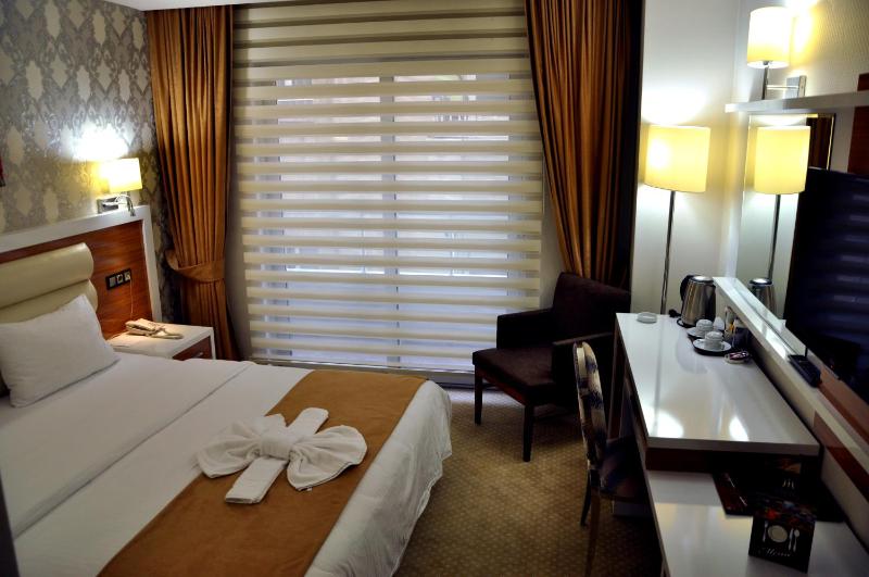 Standard Single Room image 2