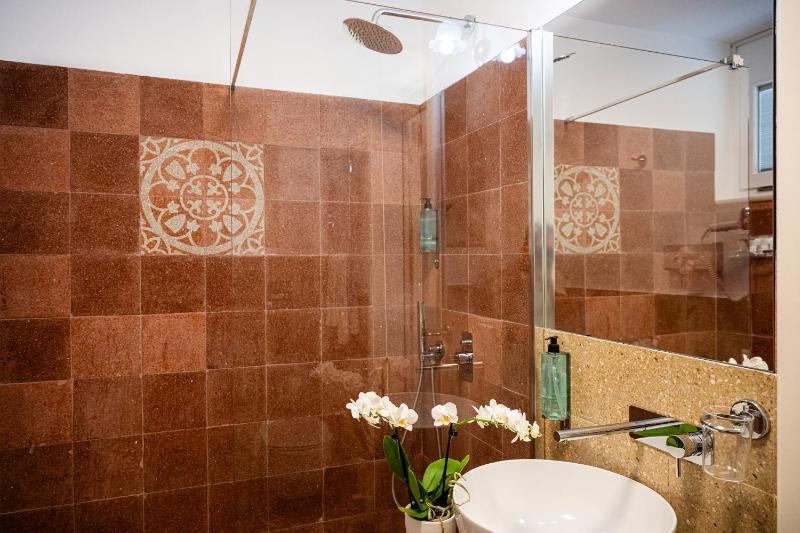 Albergo California - image 27