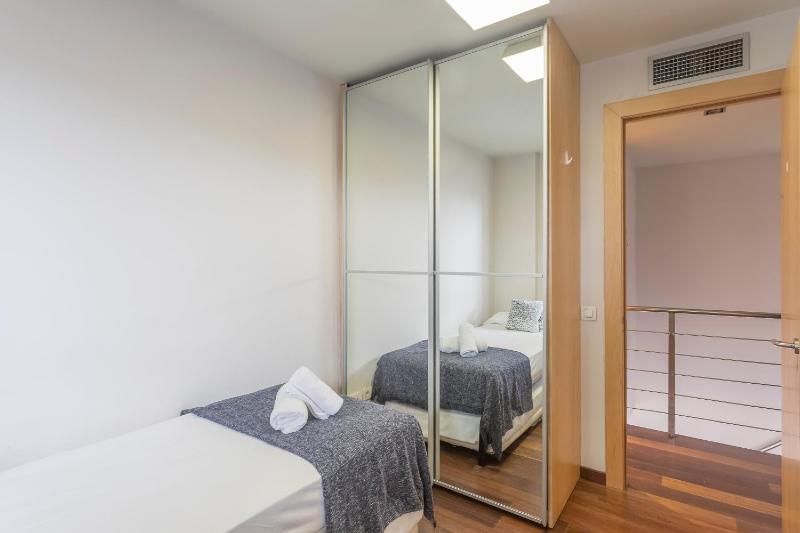 My Space Barcelona Pool Garden Apartments - image 4
