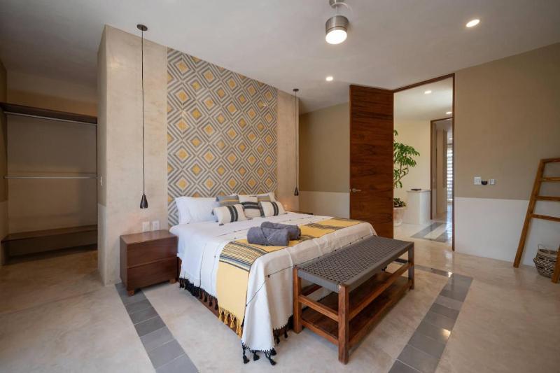 Luxury Heaven in Merida Poolside Bliss in La Ermita - image 6