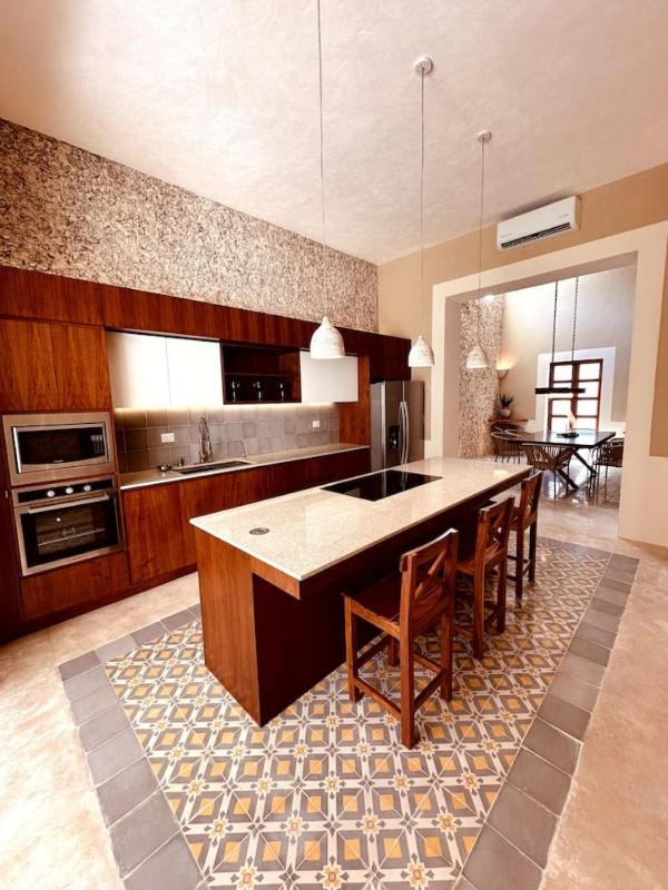 Luxury Heaven in Merida Poolside Bliss in La Ermita - image 7