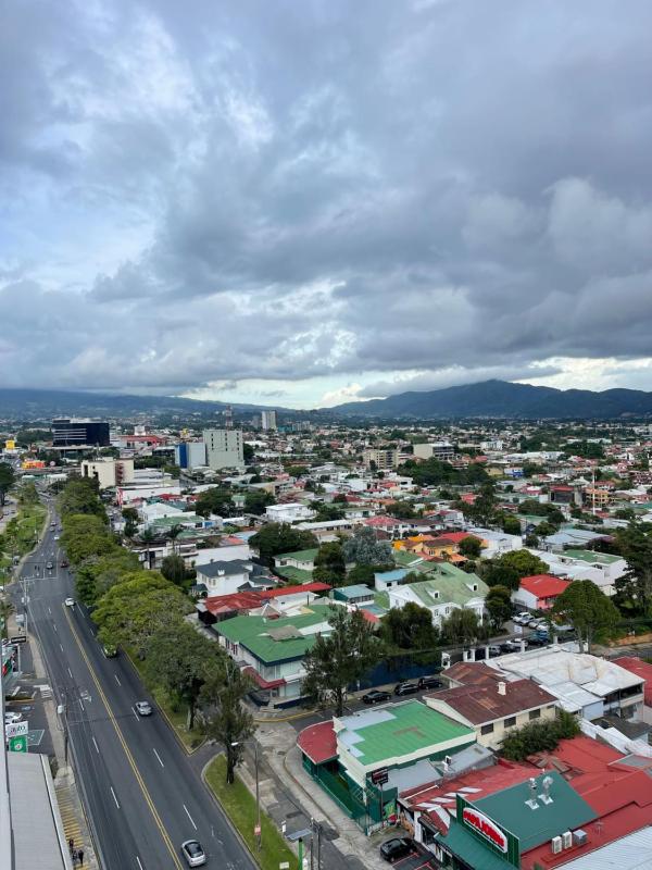 Exclusive apartment in downtown Costa Rica - image 6