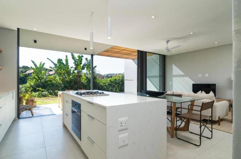 18 Luxe Zimbali - image 3