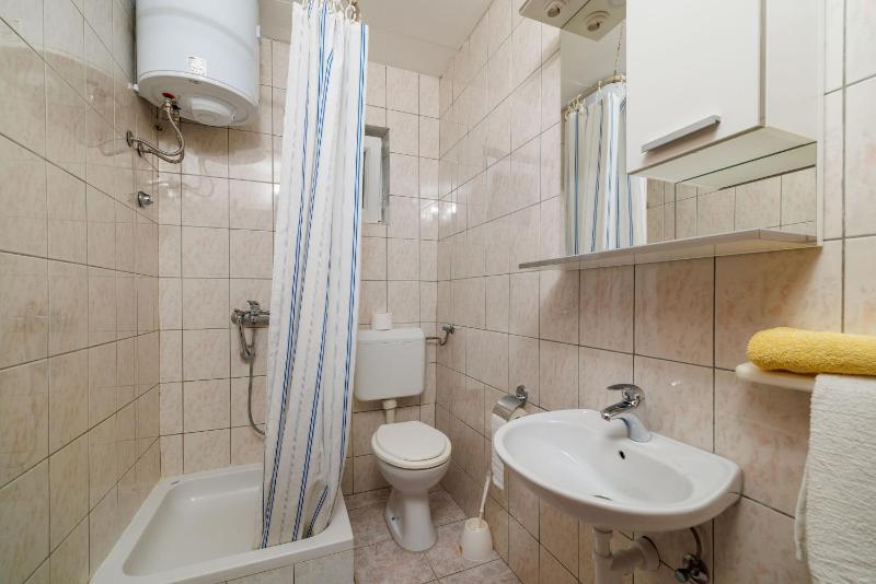 Apartments Anica J - image 11