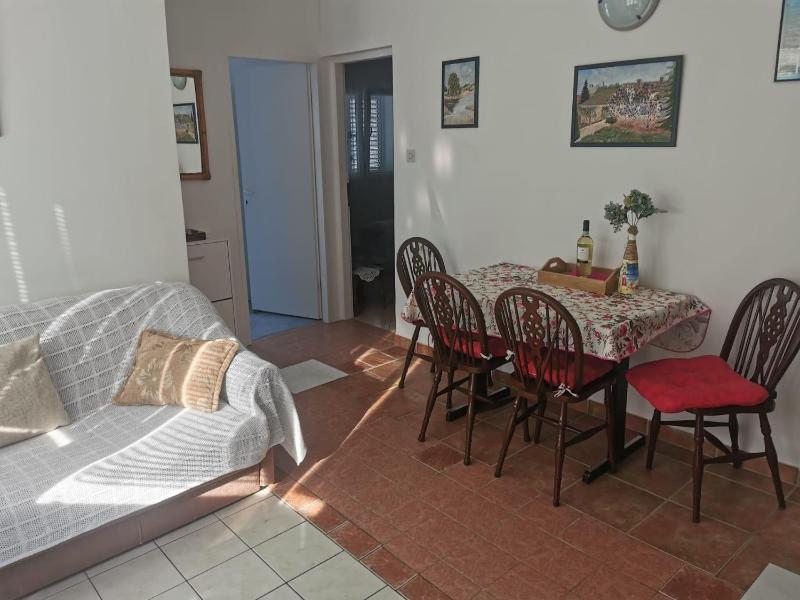 Apartments by the sea Murter - 5125 - image 22