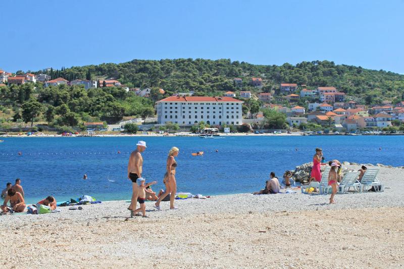 Apartments by the sea Trogir - 16211 - image 40