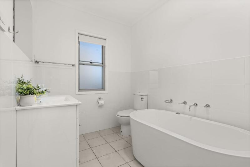 Bayswater Beach House 2 by Experience Jervis Bay - image 8