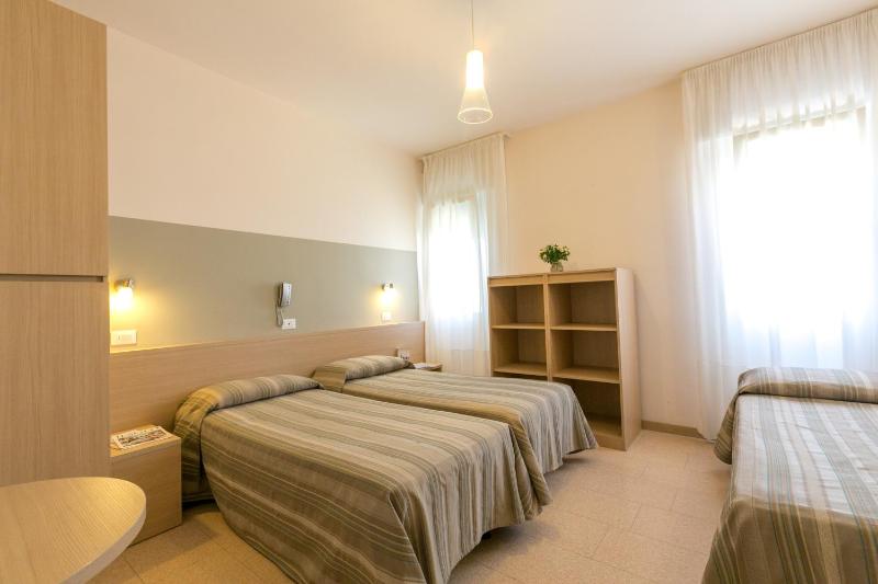 Triple Room image 4