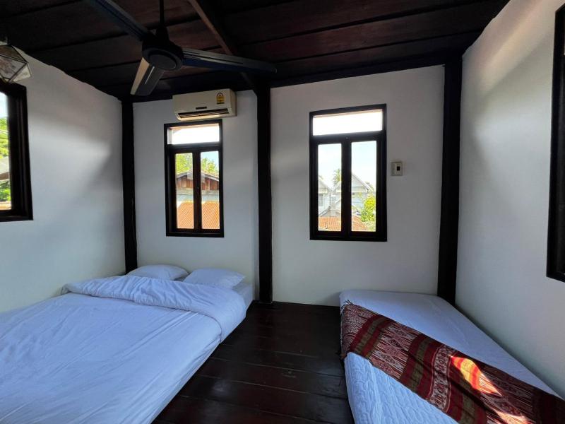 Mekong view House in Luangprabang - image 8