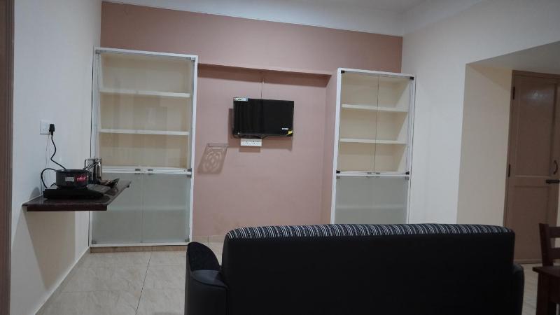 Heart of Pondy Service Apartment - image 14