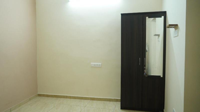 Heart of Pondy Service Apartment - image 12