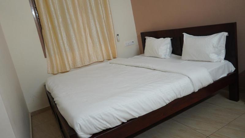 Heart of Pondy Service Apartment - image 3
