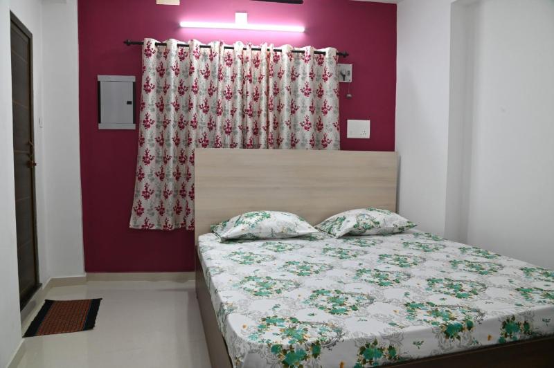 Rajendra Tourist Home - image 16