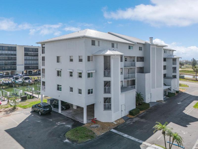 Royal Pelican - New Listing - 4511 Bay Beach Ln condo - image 6