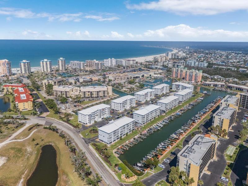 Royal Pelican - New Listing - 4511 Bay Beach Ln condo - image 11