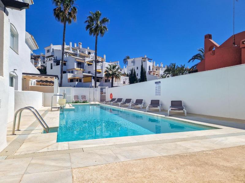 Ivy Residence Nueva Andalucia near Puerto Banus - image 1