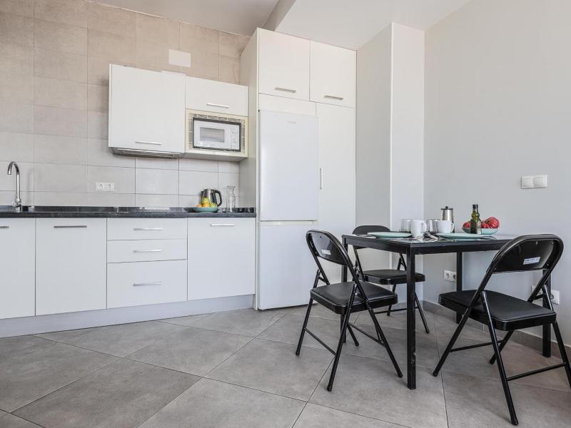 Fantastico apartamento en el centro - image 4