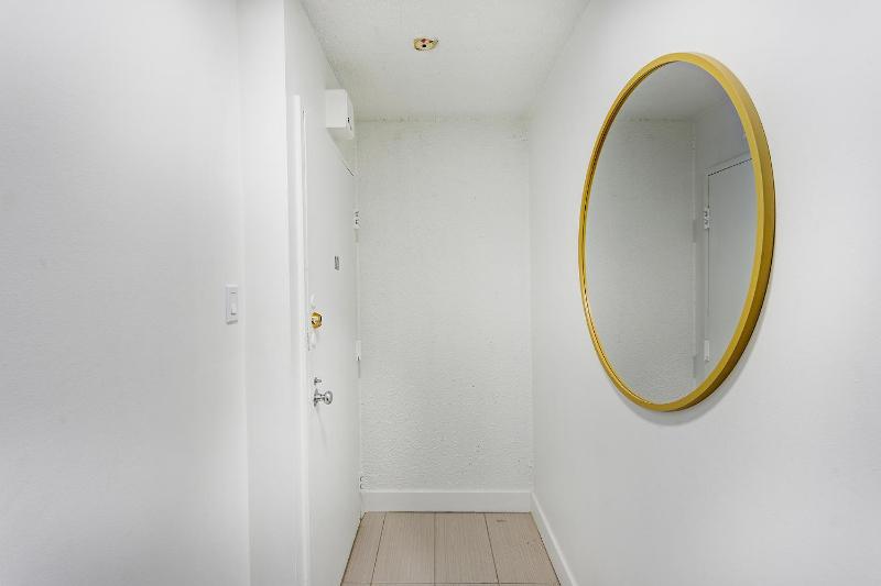 LaCité Cozy Apartment Close to Central Montreal - image 9