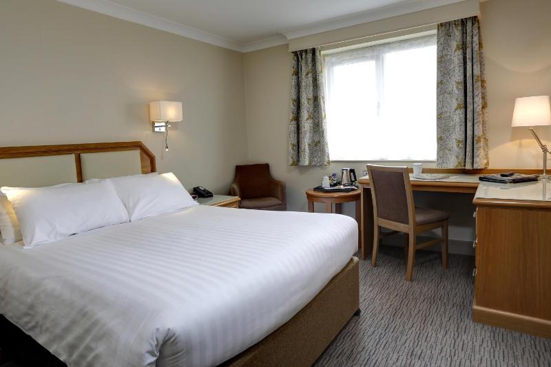 Best Western Chilworth Manor Hotel - image 12