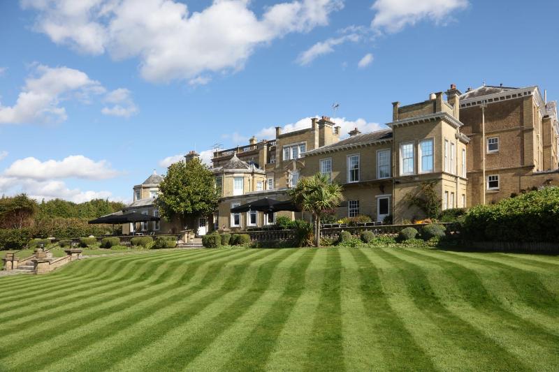 Best Western Chilworth Manor Hotel - image 50