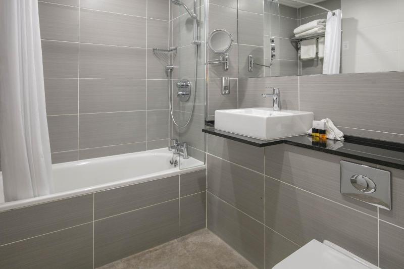 Best Western Chilworth Manor Hotel - image 20