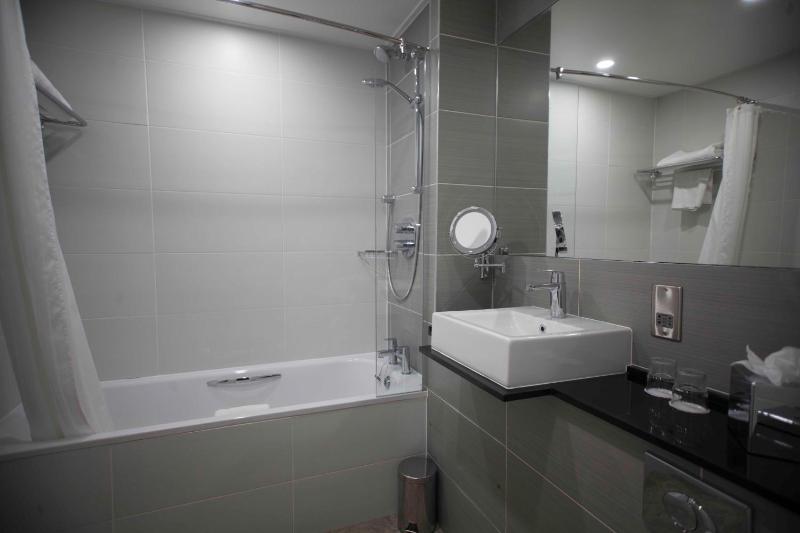Best Western Chilworth Manor Hotel - image 39