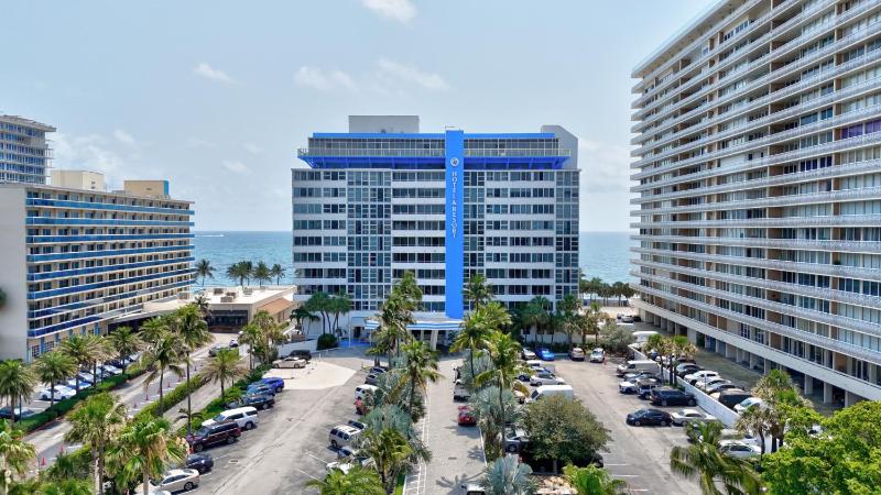 Ocean Manor Beach Resort - image 1