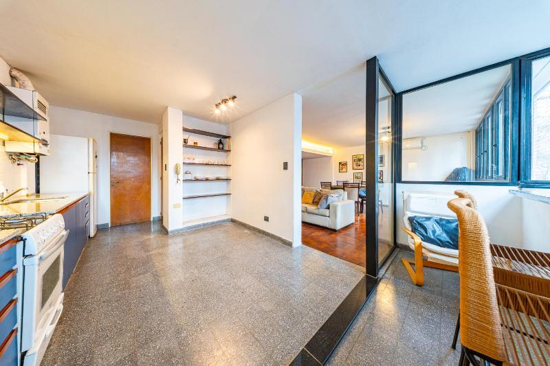 Spacious apartment in the central area - image 7