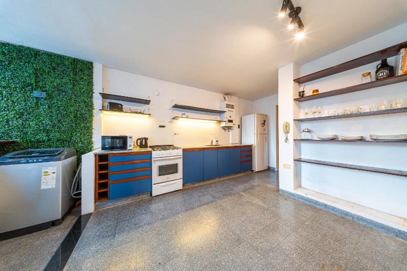 Spacious apartment in the central area - image 5