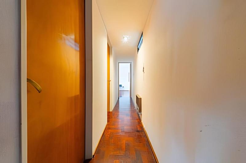 Spacious apartment in the central area - image 35