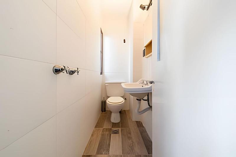 Spacious apartment in the central area - image 27