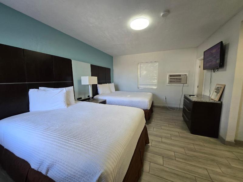 Coral Motel - Across from Public Beach Access - image 11