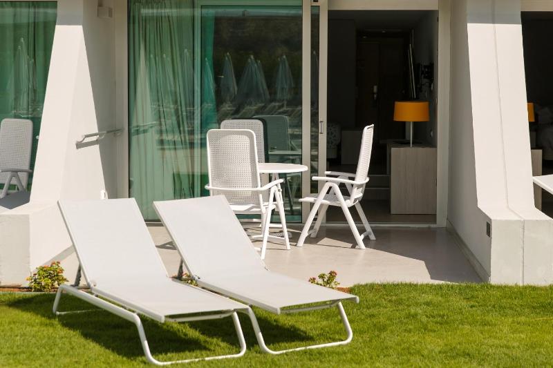 Santa Mónica Suites Hotel - image 50